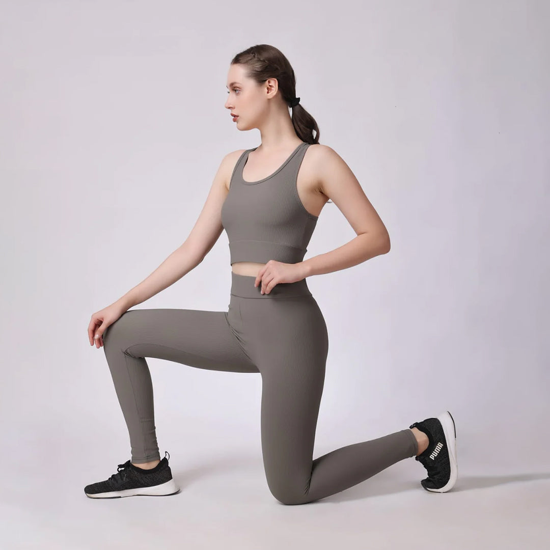 Elevate Your Workout Practice with a Stylish Ladies Gym, Yoga and Sports Wear Set