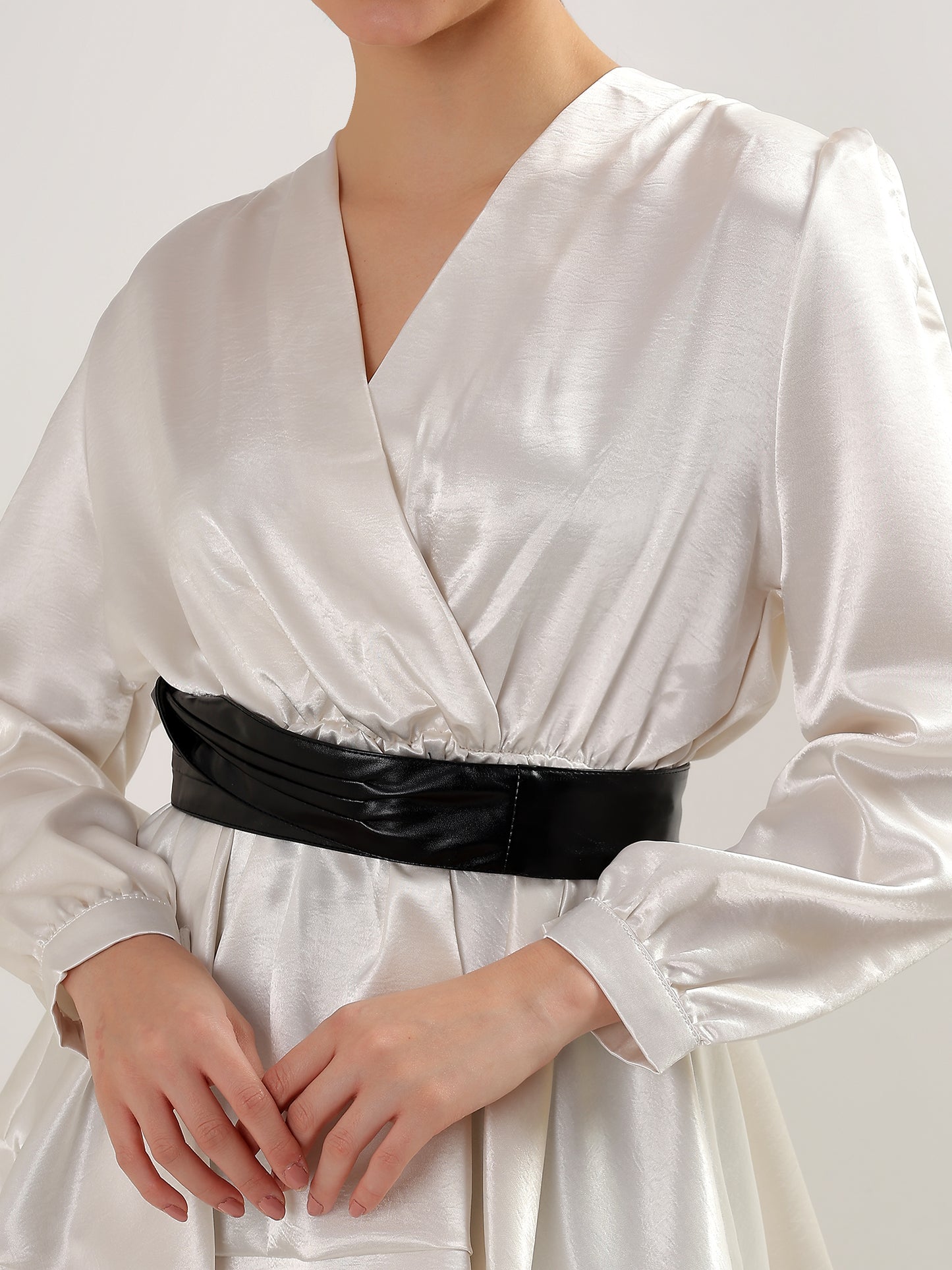 Monochrome Muse Set (TOP+BELT)