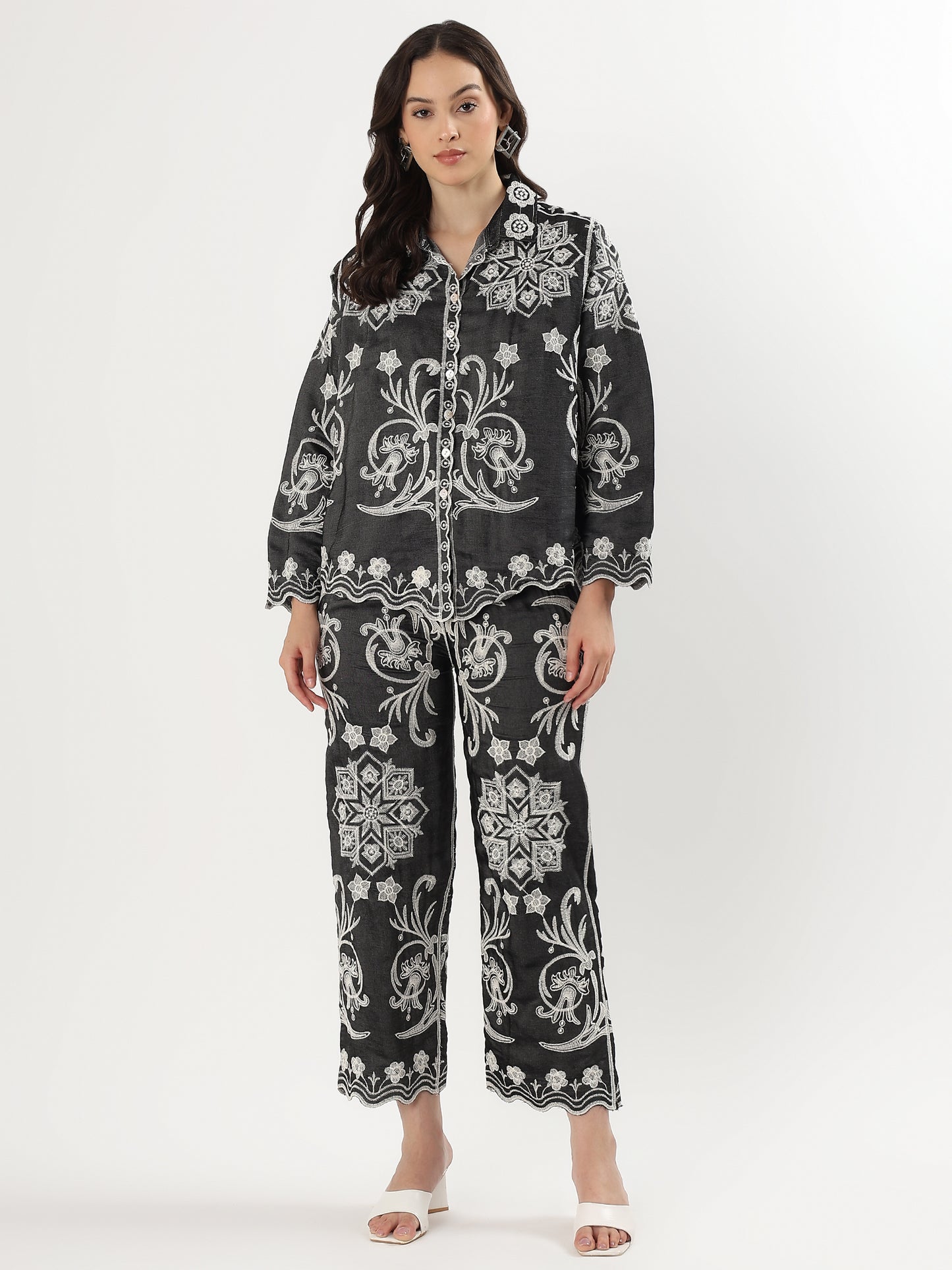 Full Embroided cord set