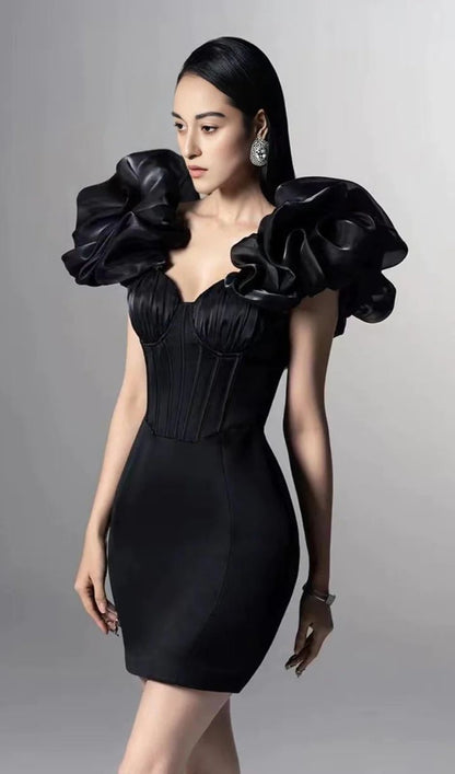 Carvi black dress